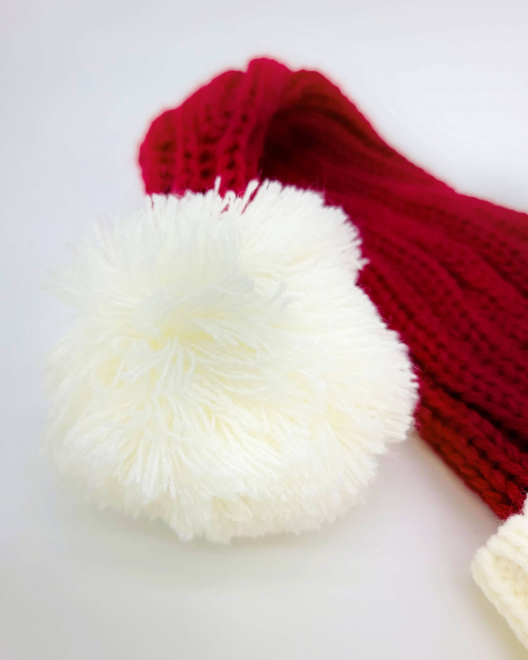 Snazzy Santa - Wholesale Newborn/Knit Hat - Baby - Coarse Knitted Baby Santa Hat - Classic Red and White2