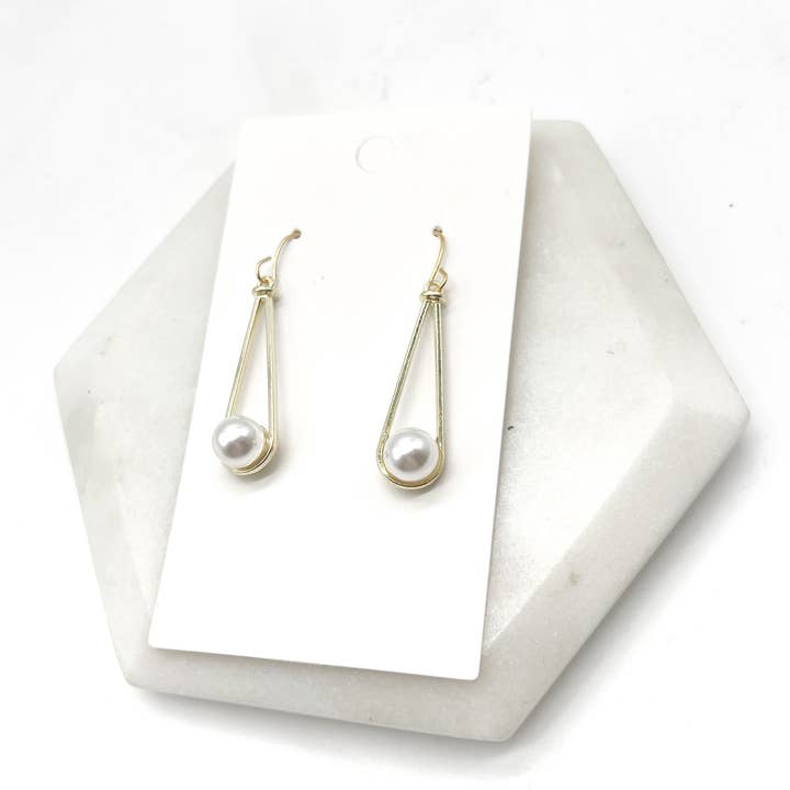 Baubles by B - Wholesale Dangle Earrings - Pearl Gold Teardrop Metal Earrings4