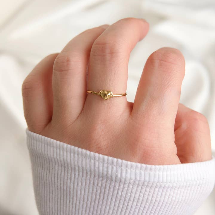 Vintage-style Heart Ring - Gold Beaded Small Heart Ring for wholesale by Blueyejewelry