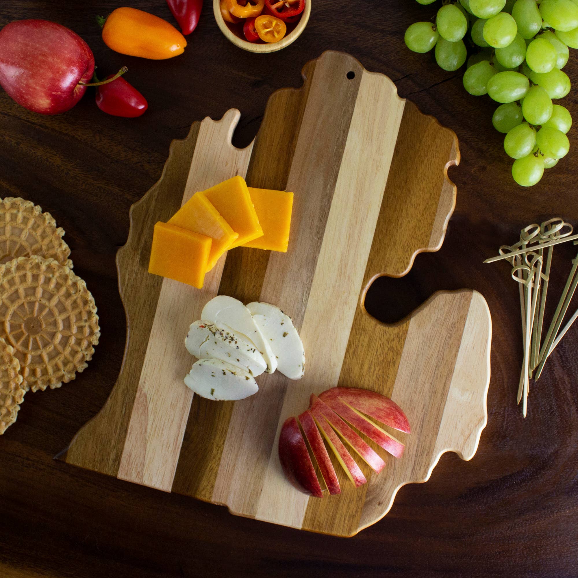 Totally Bamboo - Wholesale Cutting Board - Rock & Branch® Shiplap Series Michigan Serving Board2