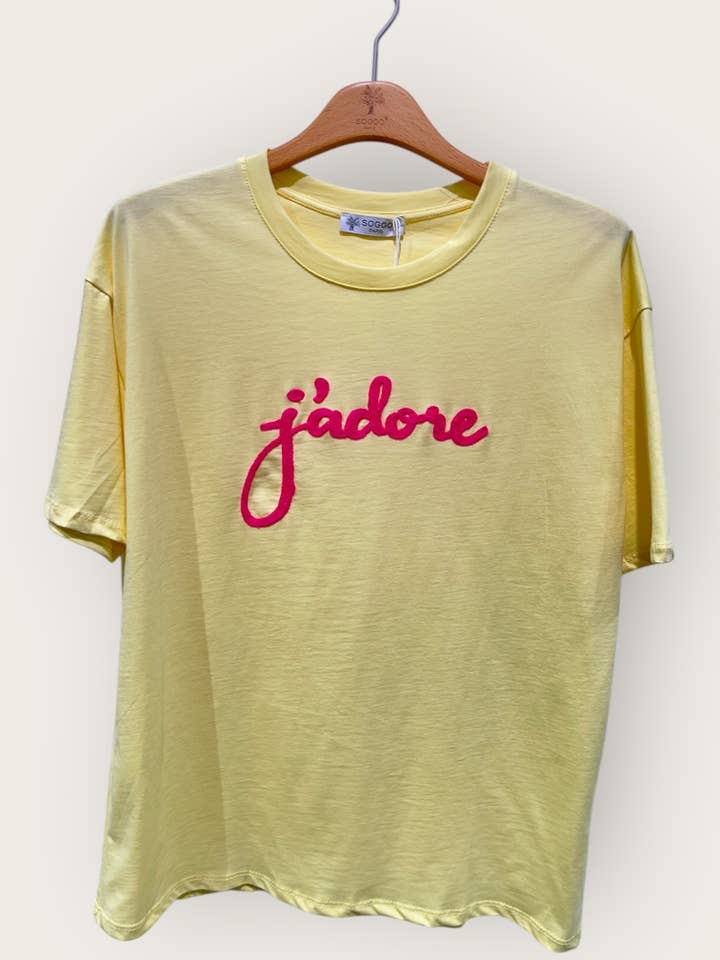SK128 - Cotton T-shirt with embroidered lettering in fuchsia "J'ADORE" for wholesale by SOGGO