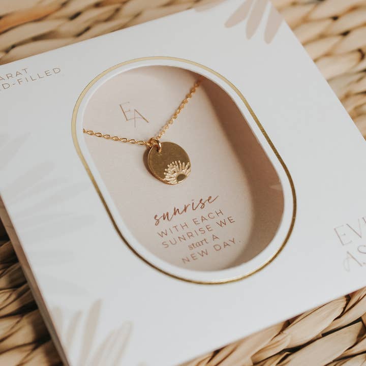 Collier Sunrise Disc pour la vente par Ever Aster