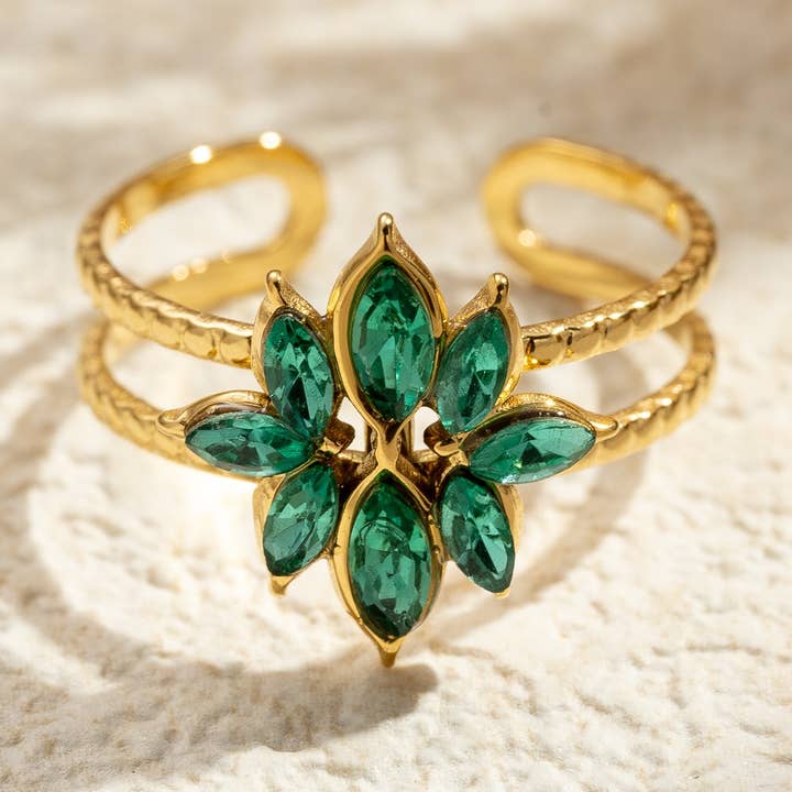 COSMOS - Vendita all'ingrosso Anelli multipietra - Anello fiore dorato acciaio inossidabile pietre verde smeraldo0