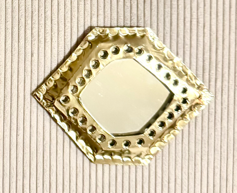 romeda - Vente Miroir mural - Miroirs décoration dorés, Miroir décoration murale en laiton7