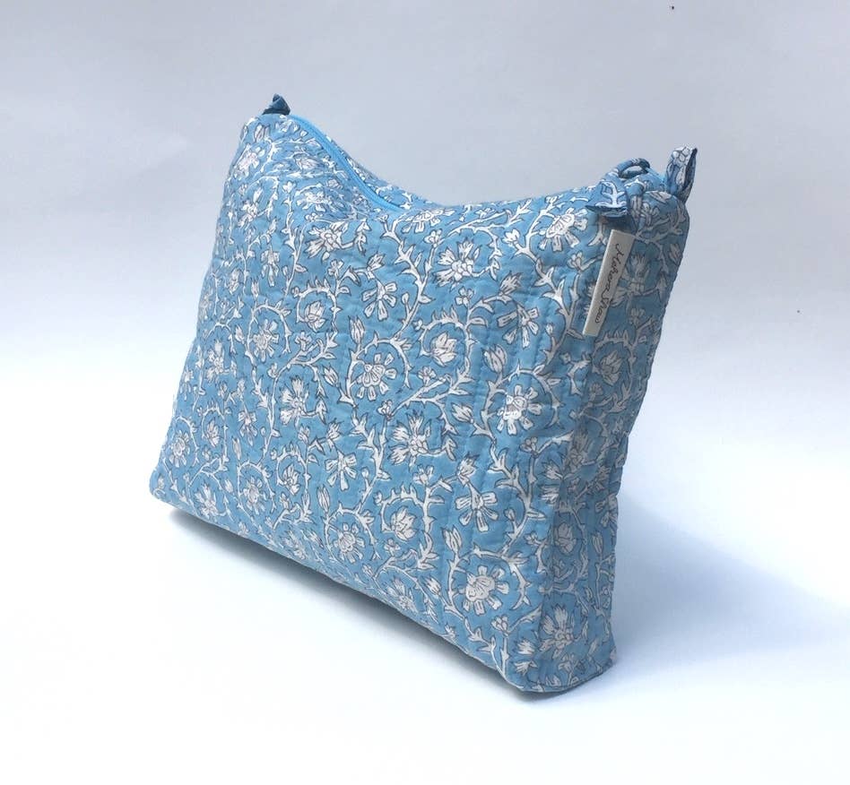 Mehera Shaw – wholesale Make-up/cosmetic bag – Cosmetics Bag - Compact - Quilted Hand Block Print Cotton7