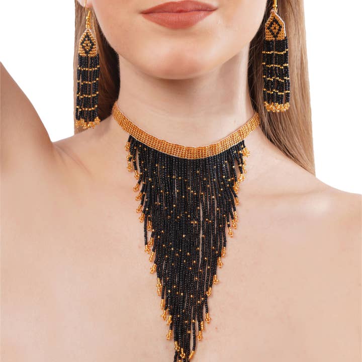 Ensemble Collier et Boucles d'Oreilles Nuit Sombre Fantaisiste | Perles de Verre et autres tendances Résultats pour recherche robe soirée en vente B2B. Retours gratuits et paiement à 60 jours sur Faire sur Faire.