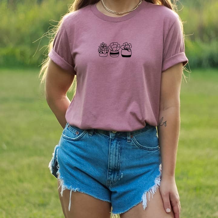 Sukkulent Trio Grafisk T-shirt i Potte, Unisex Bella + lærred for engroshandel hos Snow Cactus Station