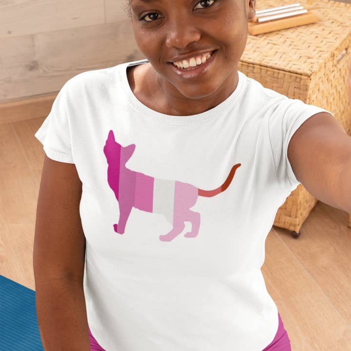 Pink N Paw - Wholesale Screen Printed T-Shirt - Women's - I love kitties - Lesbian PRIDE Shirt- Short Sleeve Tee5