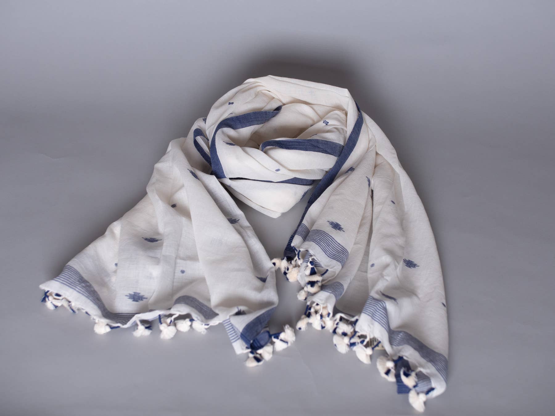 Storie – wholesale Scarf – Women's –  Dupatta Shawl, Blue Buti Hand Loomed Cotton1