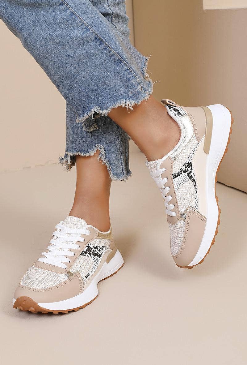 No Doubt Shoes – wholesale Lifestyle trainers – Women′s – ROUND TOE SIDE PATCH DETAILED LACE UP CHUNKY SNEAKERS 3