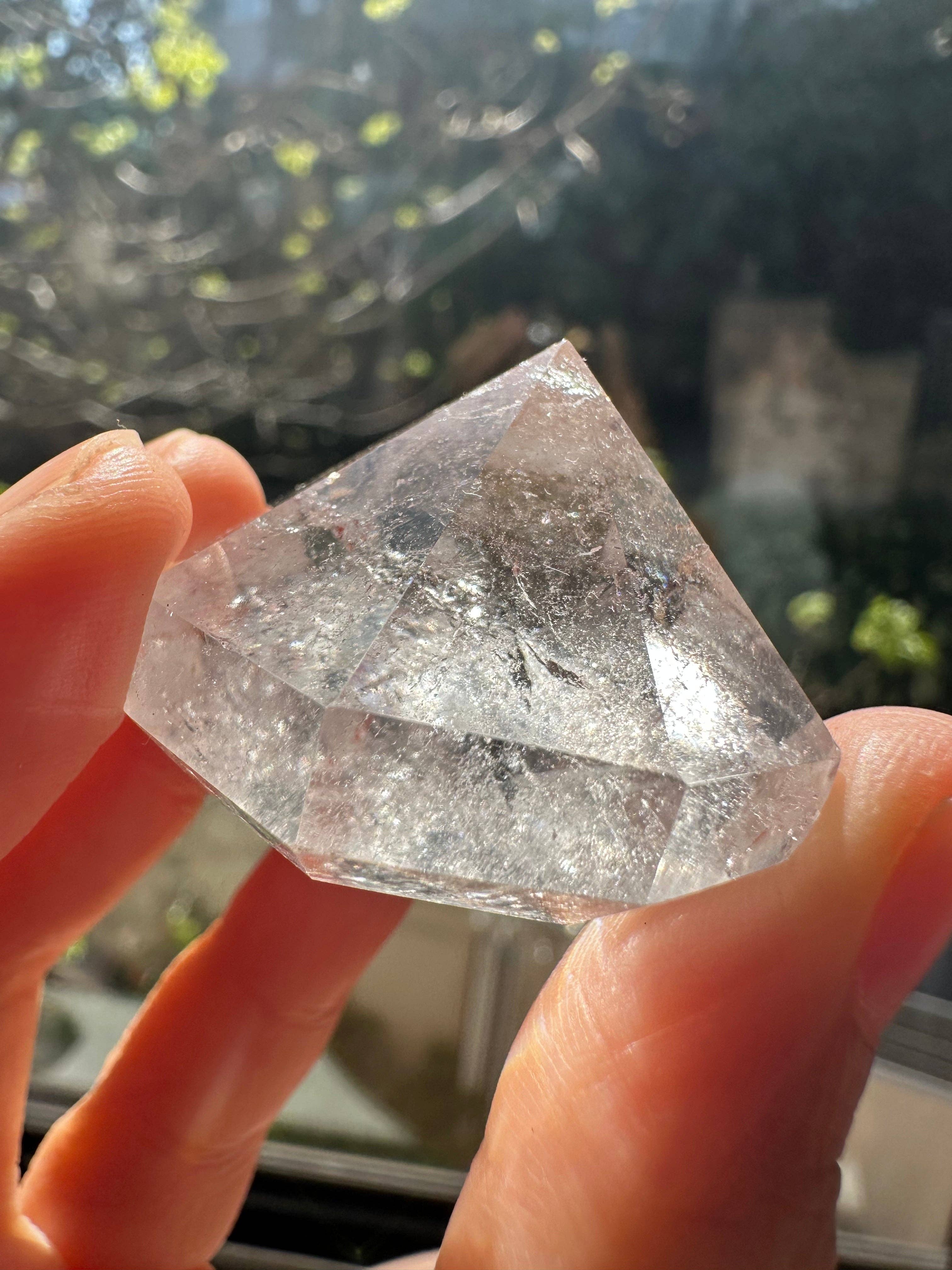 Moon Rituals - Wholesale Spiritual Stone/Crystal - Exquisite Clear Quartz Diamond 3–4cm – Natural Healing Crystal for Clarity, Energy & Christmas Crystal Gift4