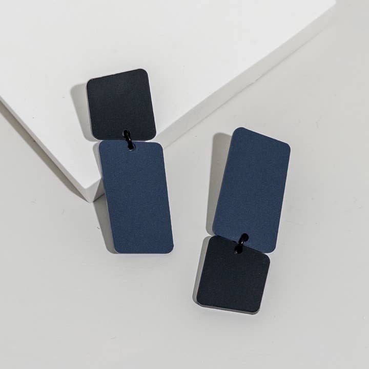 Mingled - Wholesale Dangle earrings - Bauhaus | Asymmetrical Earrings - Dark Blue and Black1