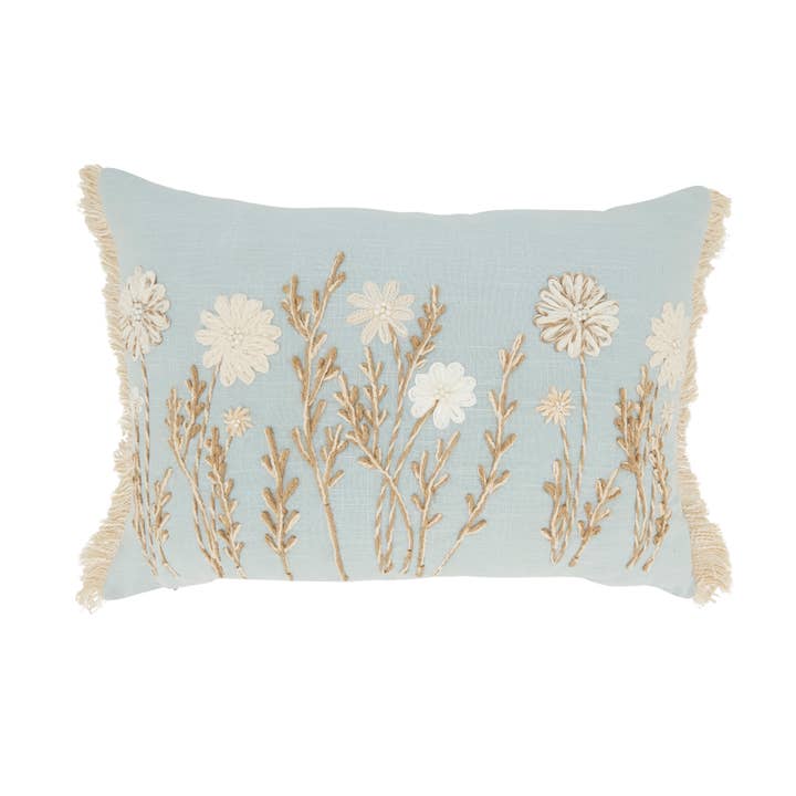 Coussin Floral Délicat pour la vente par Saro Lifestyle