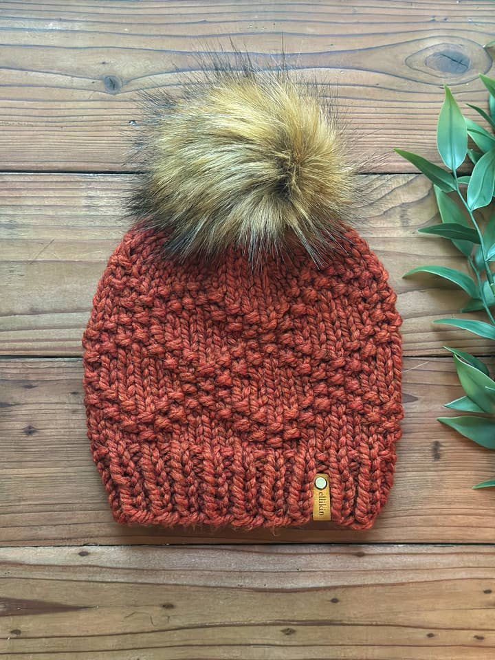 Etta stickad mössa i kryddfärg för wholesale av Ellikin Knits