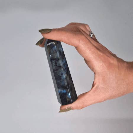 Ancient Wisdom – wholesale Spiritual stone/crystal – Madagascar Labradorite Points1