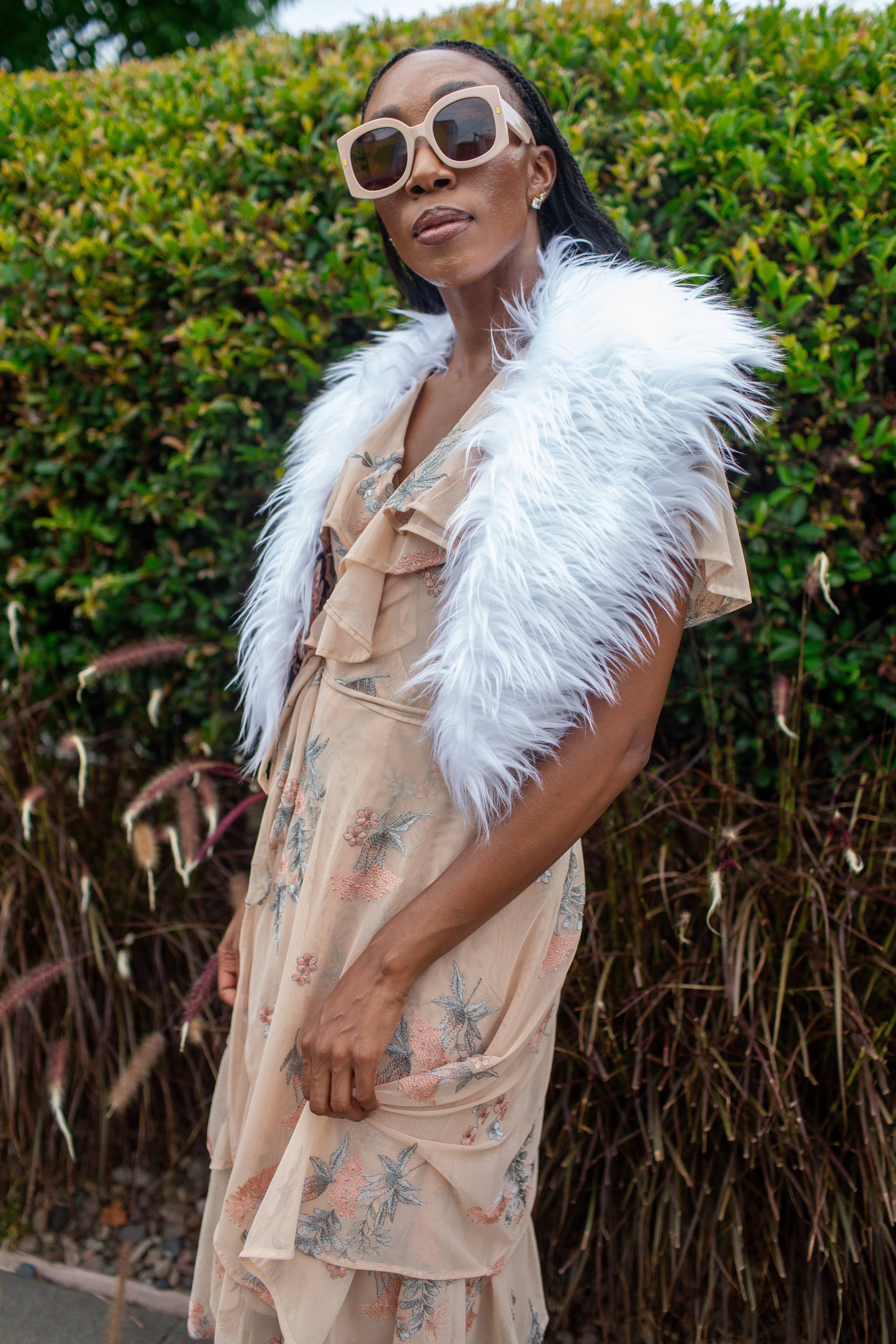 Jennafer Grace - Venta al por mayor Chal - Mujer - Penny Blanc - Collar de piel sintética3