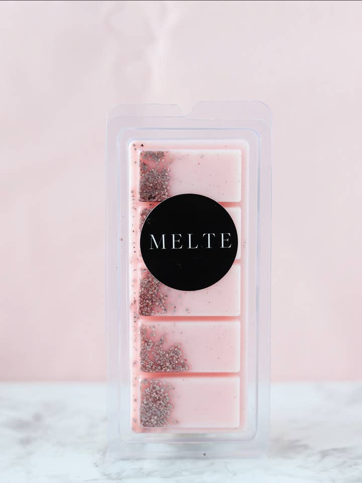 Peony Petals Soy Wax Melt for wholesale by MELTE