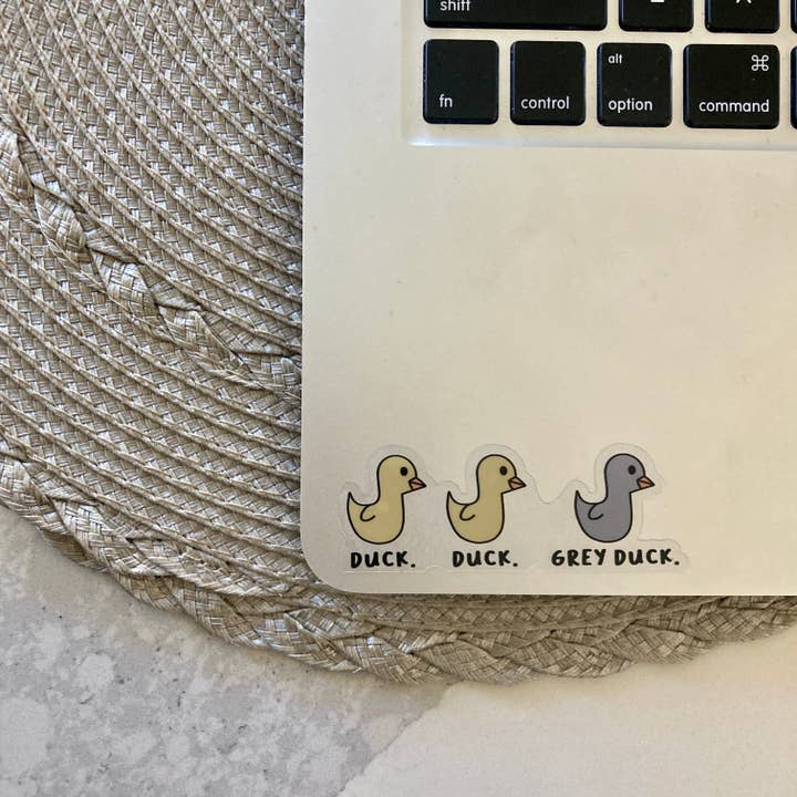 Jones Sticker Co – wholesale Klistermärke – Anka, anka, grå anka klistermärke