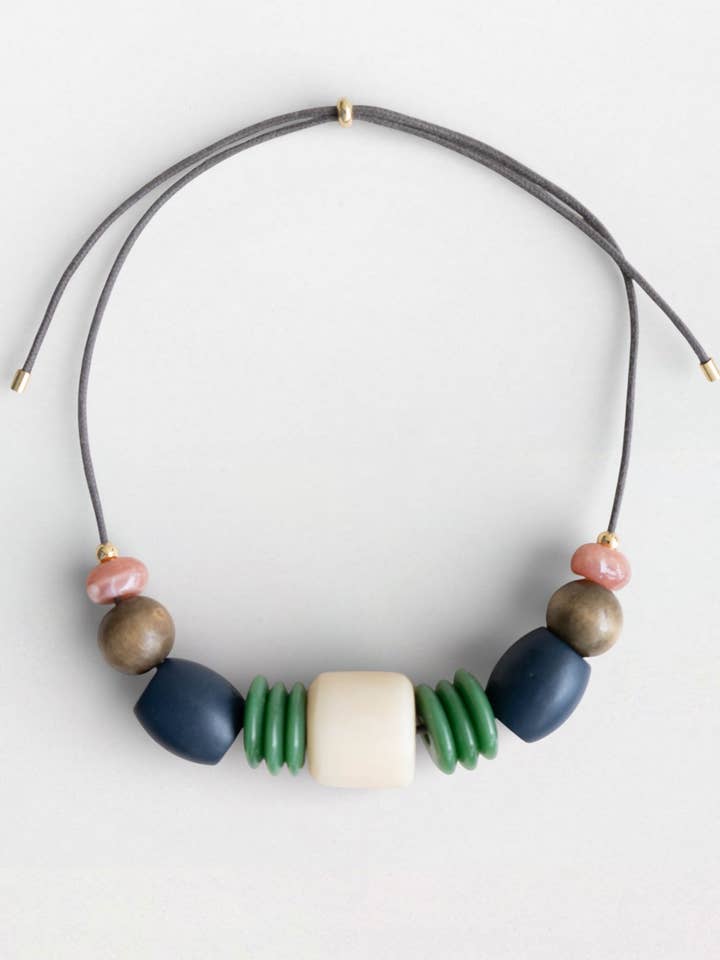 FRAIS - COLLIER / PRINTEMPS / ÉTÉ pour la vente par By Lilla