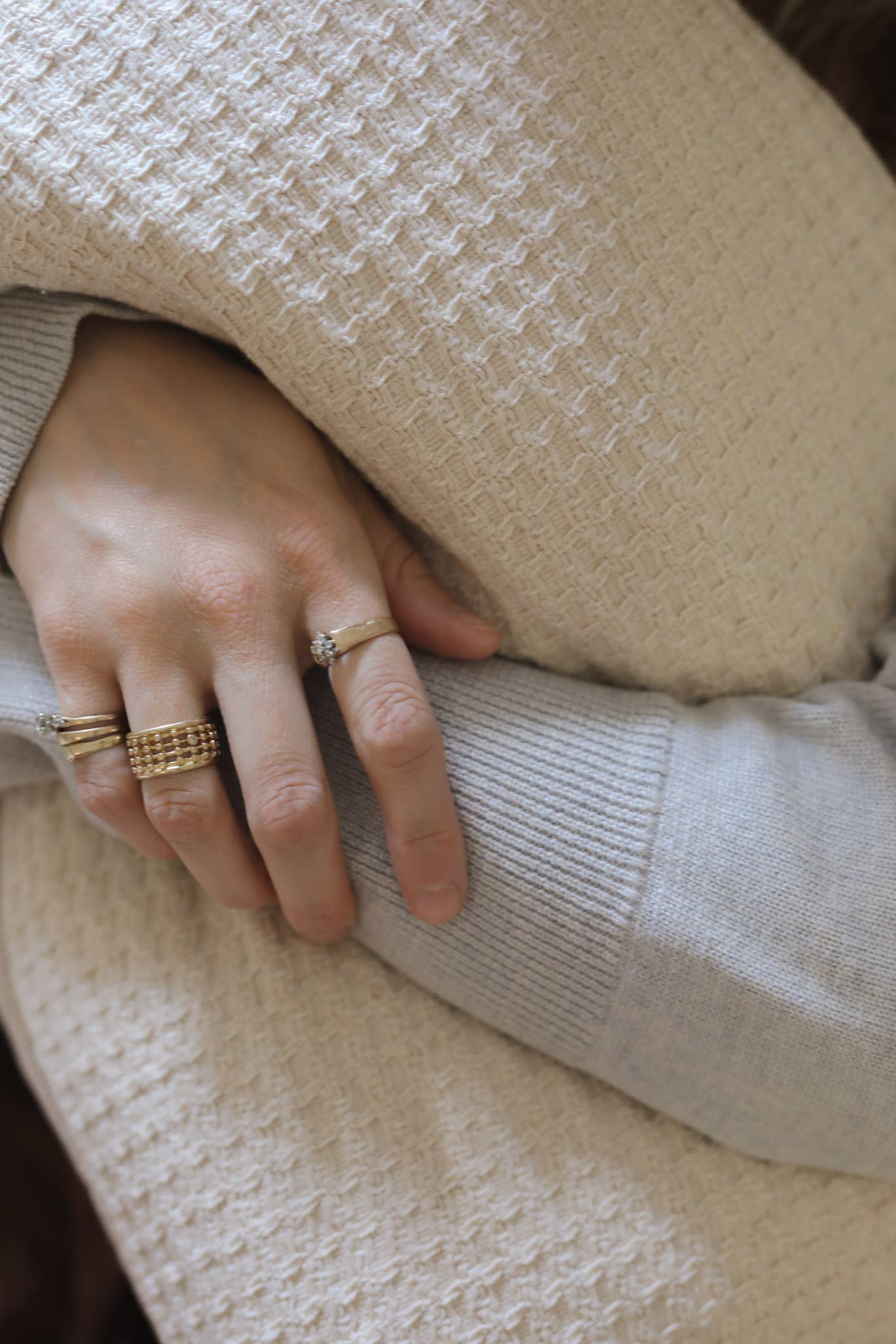 Rug & Weave - Wholesale Throw/Decorative Pillow - MALCOLM Pillow5