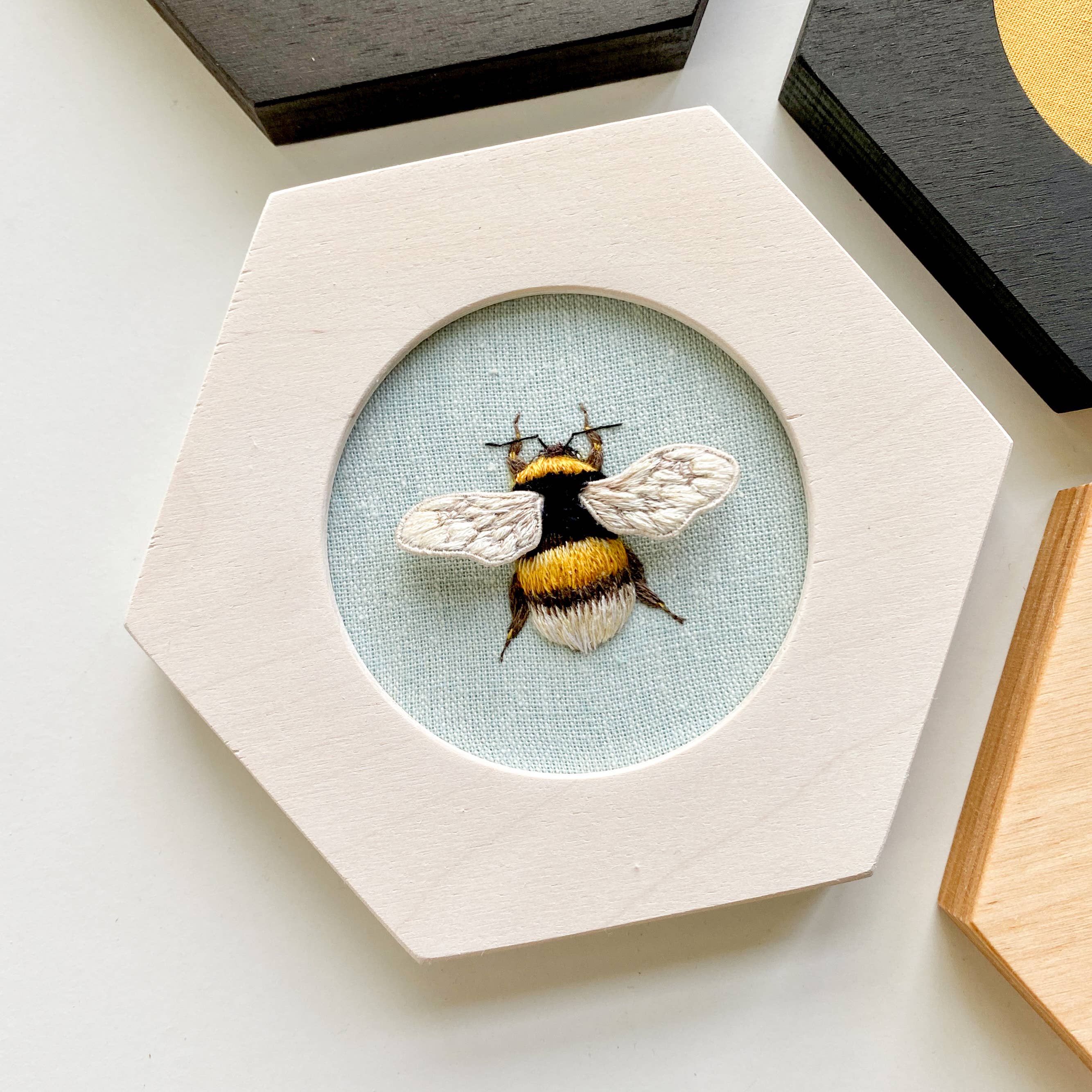 Modern Hoopla – Großhandel Kreuzstich-/Stickzubehör – HEXAGON Stickrahmen für 3" Rahmen3