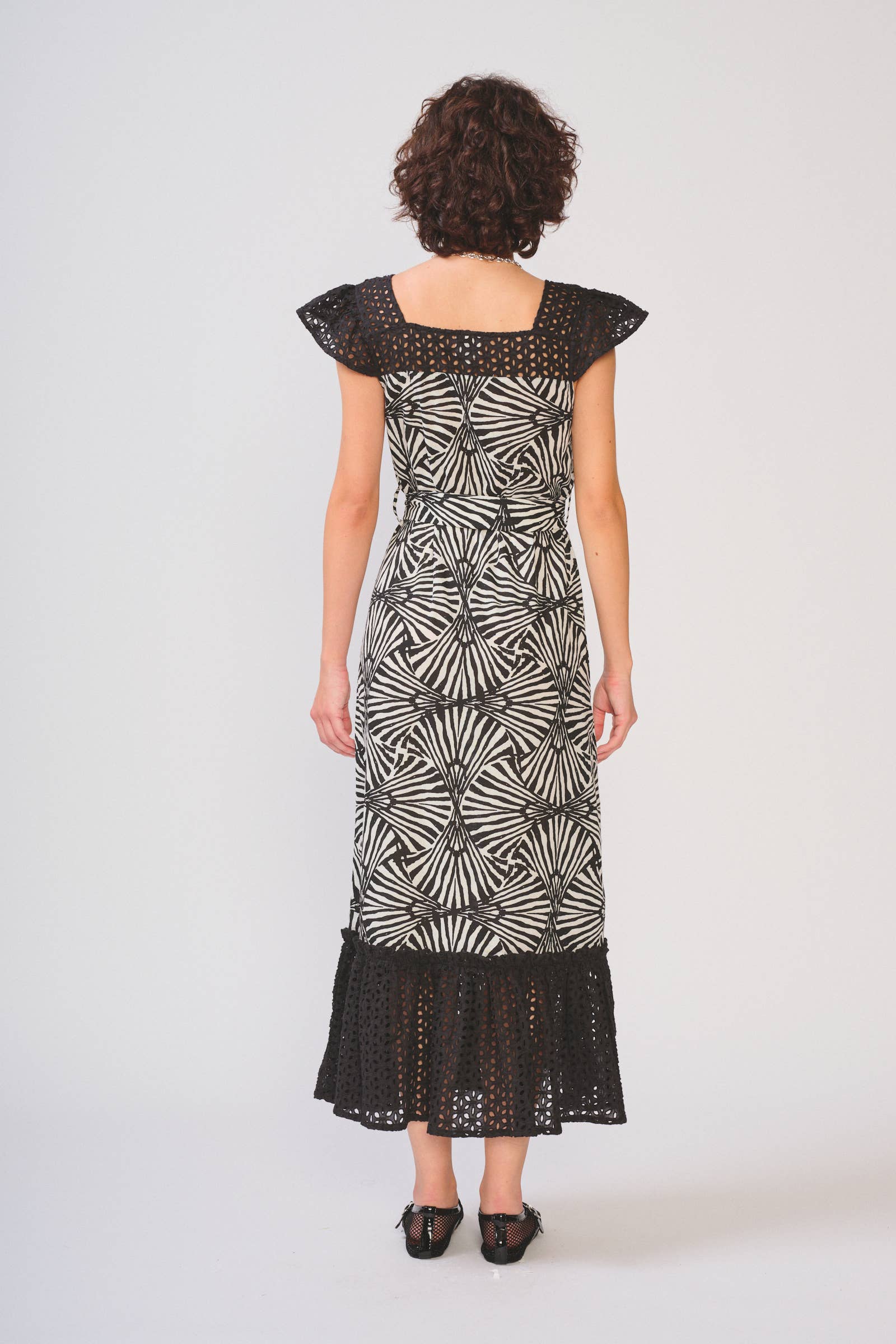 BLK WHT PETAL STORMI DRESS for wholesale on Faire3