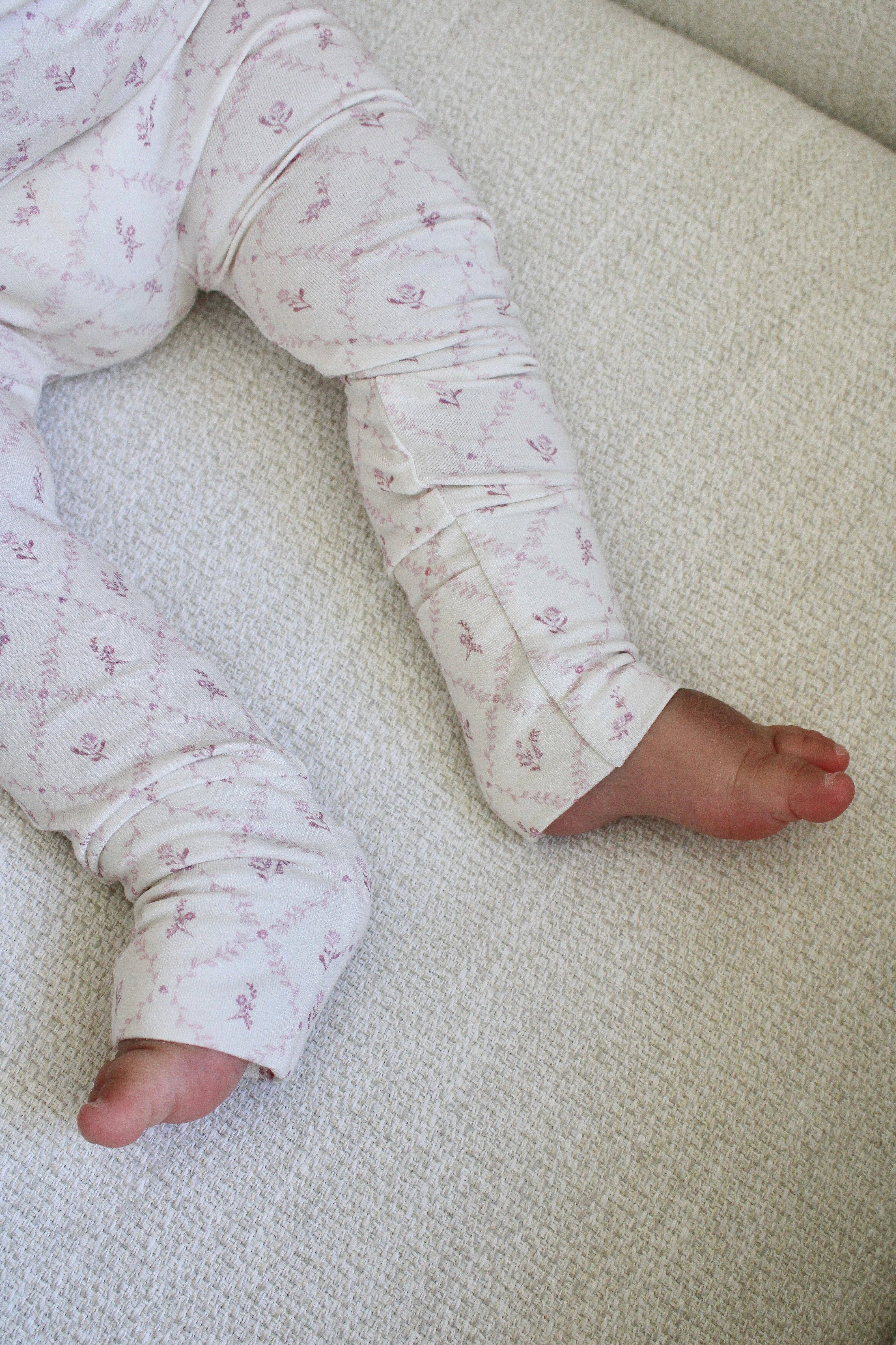 Little Threads - Wholesale Sleepsuit - Baby - Mauve Lattice Bamboo Wrap Footie2