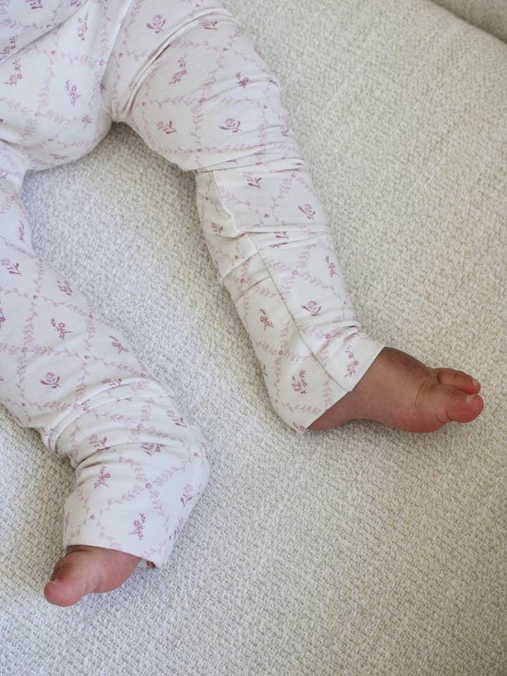 Little Threads - Wholesale Sleepsuit - Baby - Mauve Lattice Bamboo Wrap Footie2