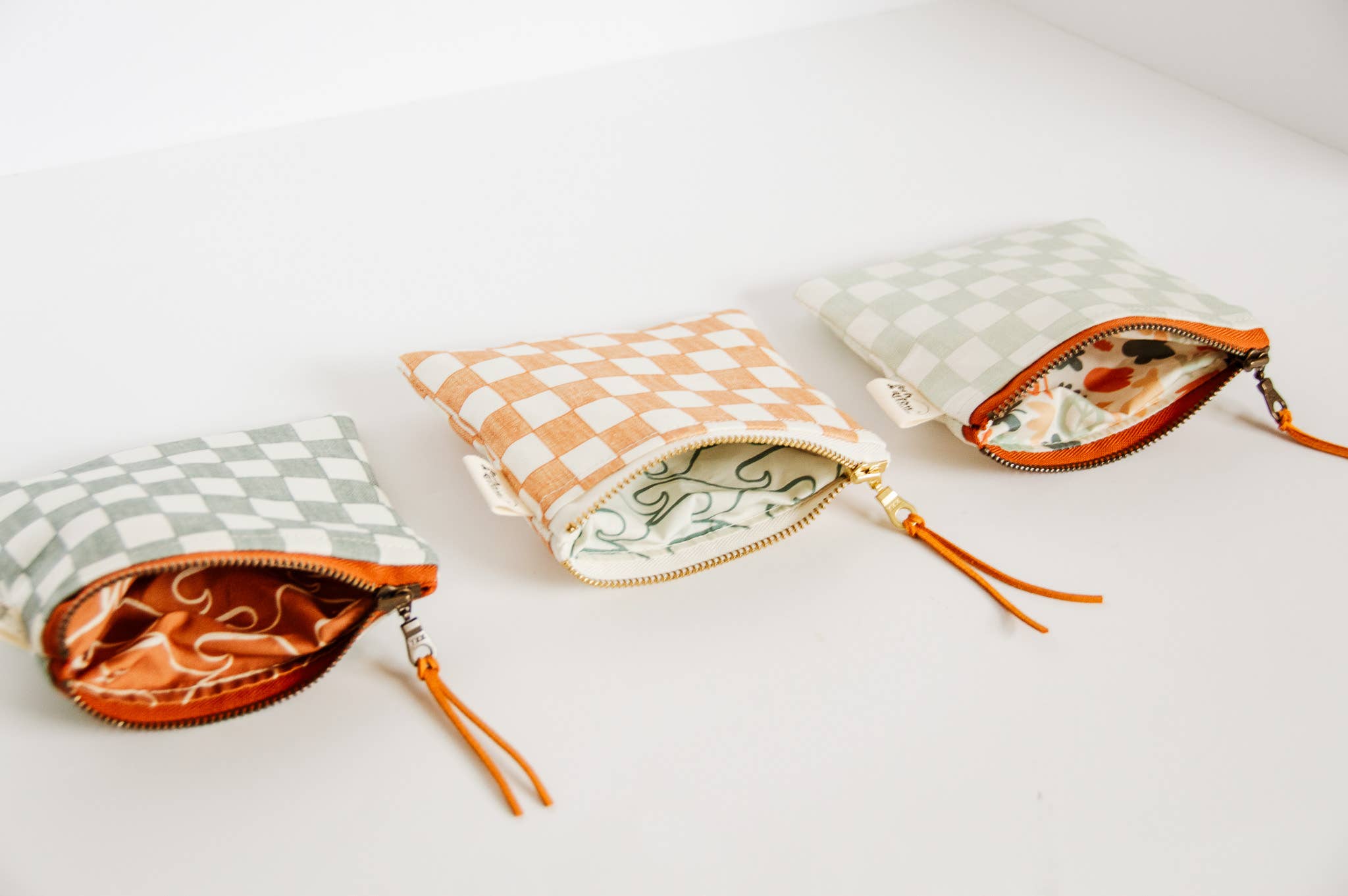 Fern & Arrow - Venta al por mayor Monedero - Mujer - Neceser de Maquillaje Boho Chic a Cuadros para Ella13