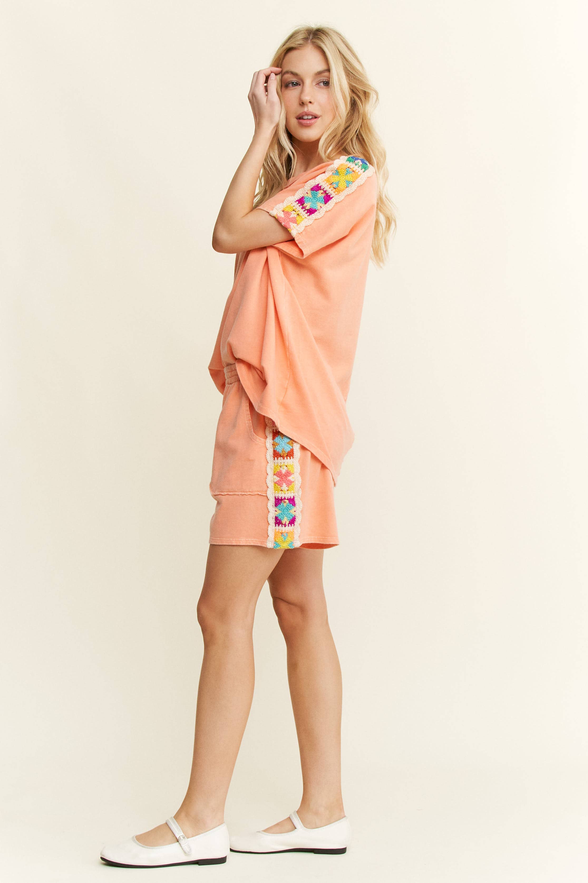 J.Her - Wholesale Shorts - Women's - Mineral Washed Crochet patch side trim Knit Shorts HP648711