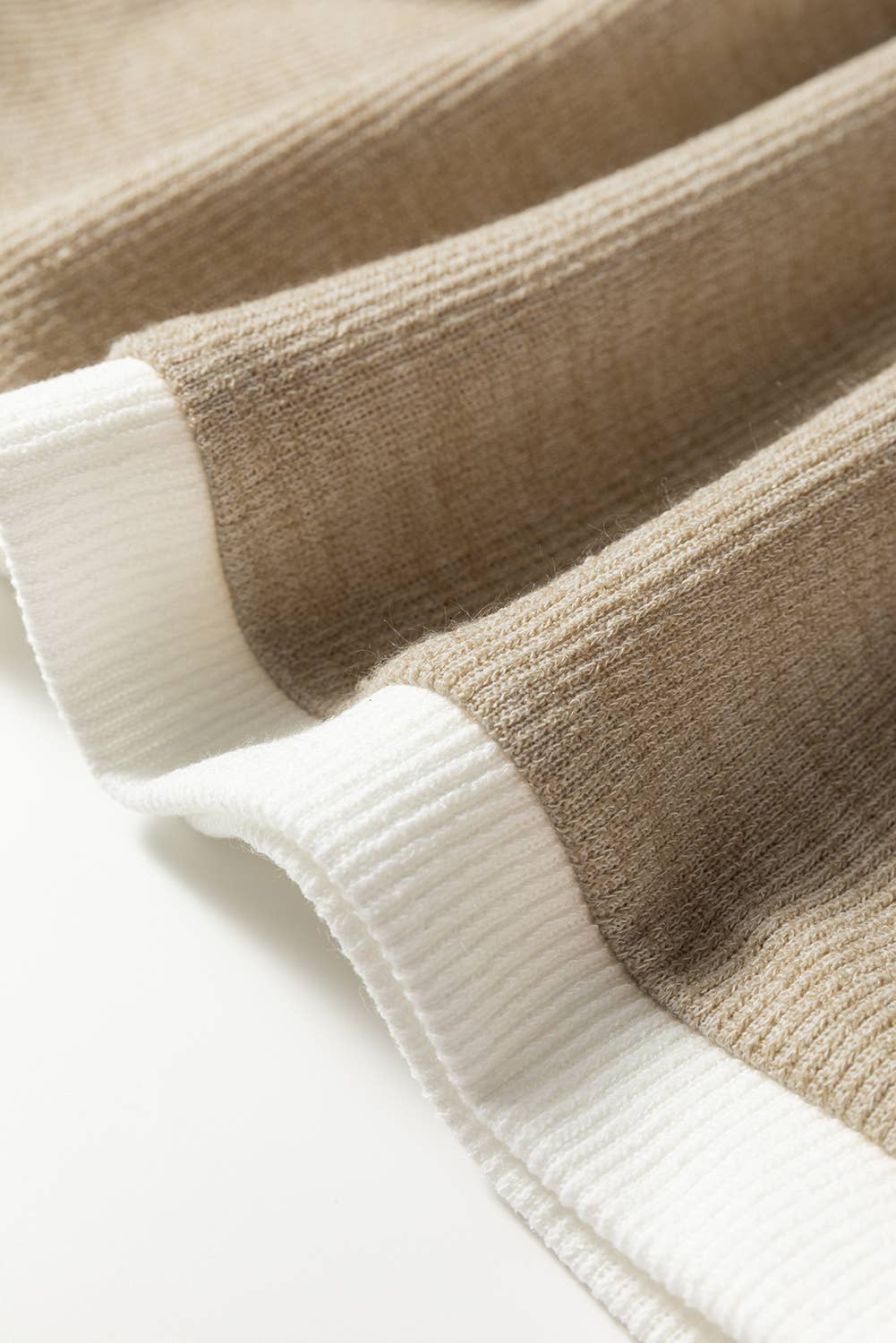 66DISCO - Wholesale Knit Top - Women's - 66Contrast Trim Knitted Drop Shoulder Plus Size Top (S-XL)11