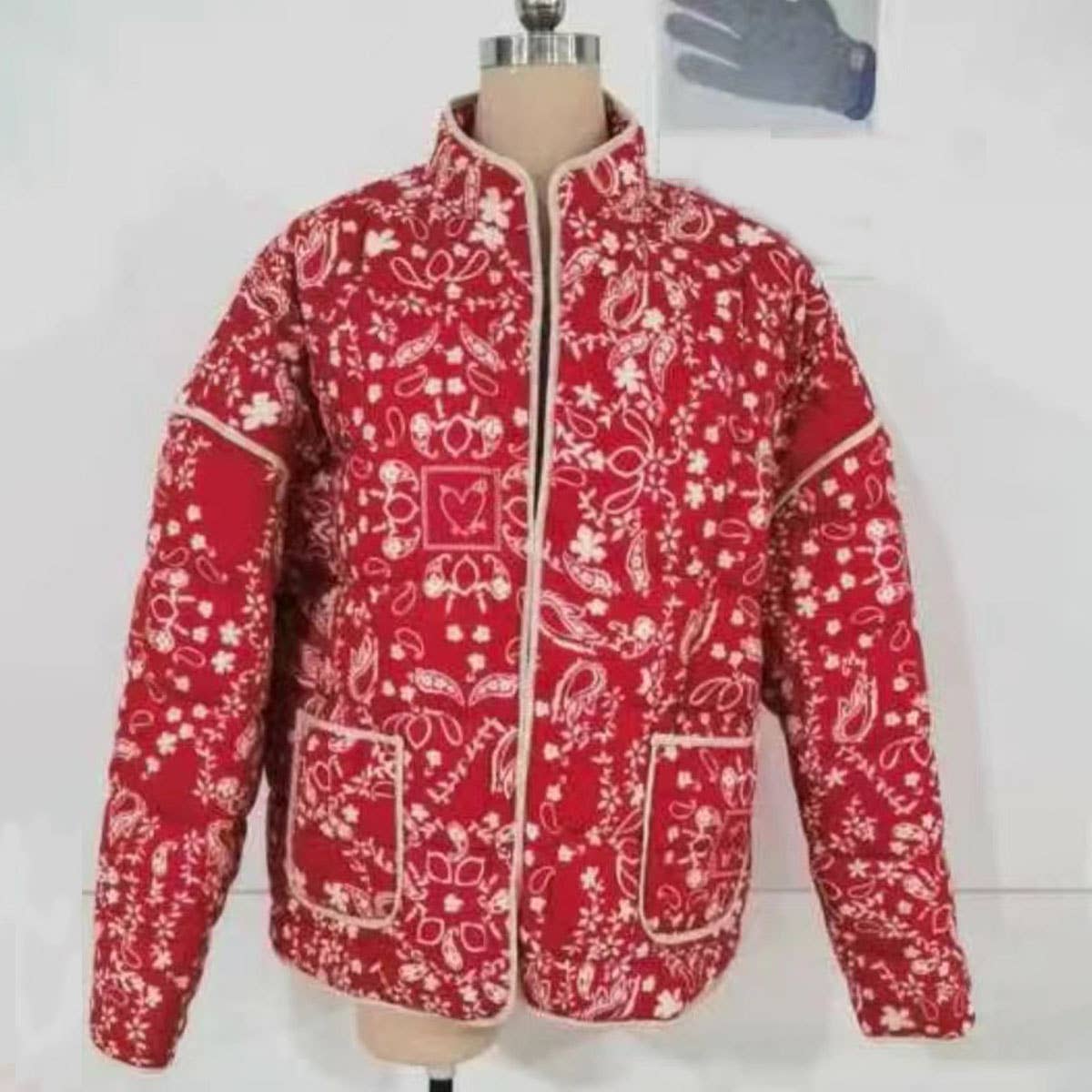 ACCITY - Wholesale Puffer Jacket - Women's - COLOUR-BLOCK FLORAL PRINT QUILTED JACKETS_CWOJA15505