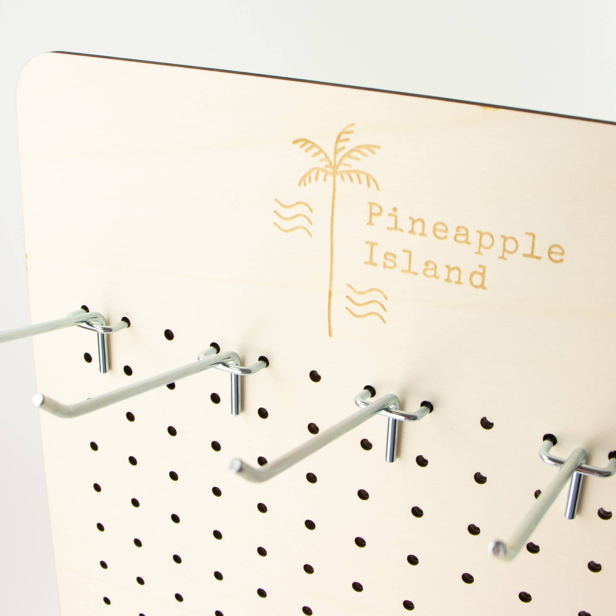 Pineapple Island – Großhandel Schmuckständer & -display – Pineapple Island Pegboard-Thekenständer1