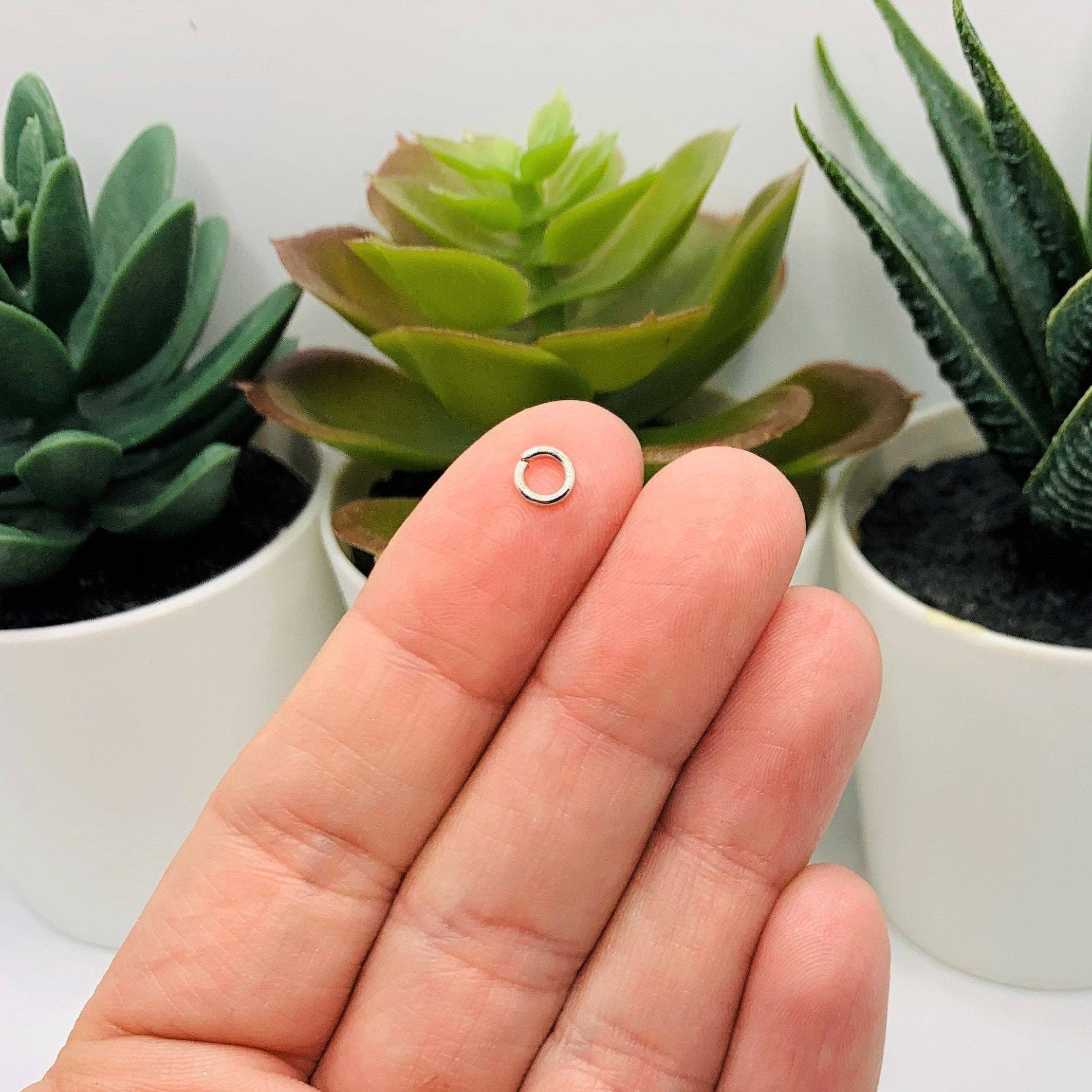 Guerrilla Charm - Wholesale Craft Supplies - 5mm, 18g, Antique Silver Open Jump Rings1