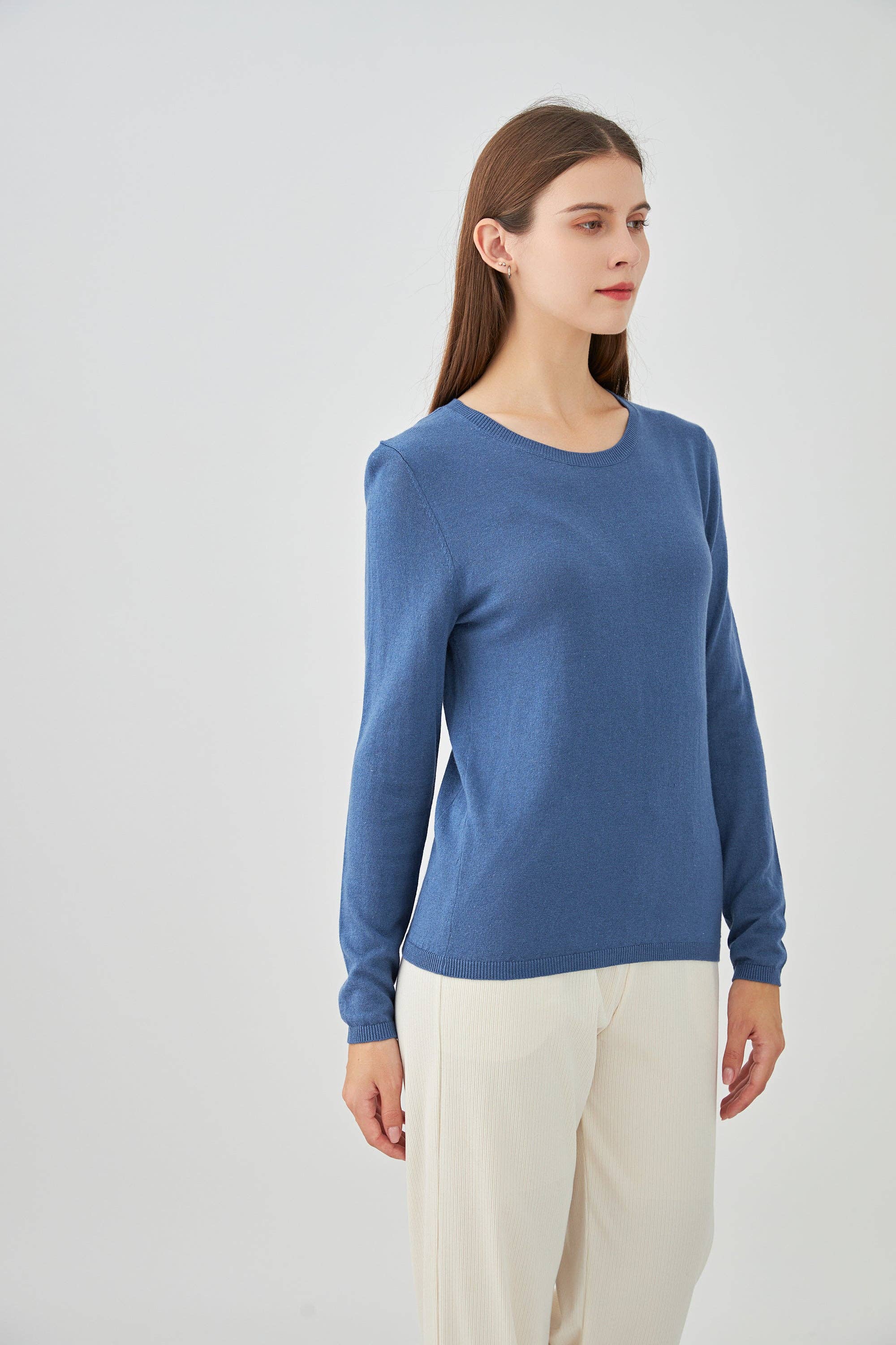 jw.atelier - Wholesale Knit Sweater - Women's - Round neck sweater in silk and cashmere23