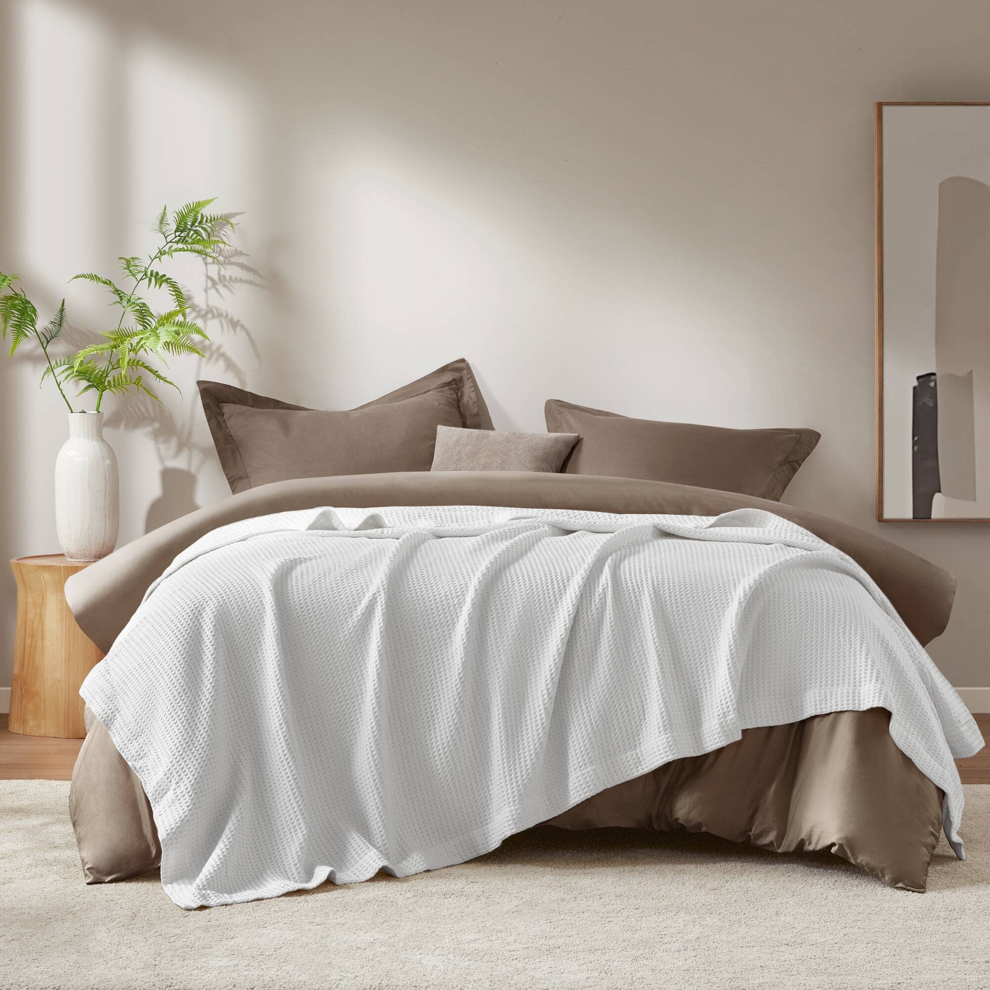 Olliix - Wholesale Bedding Blanket - 100% Cotton Waffle Weave Cozy Bedding Blanket, White1