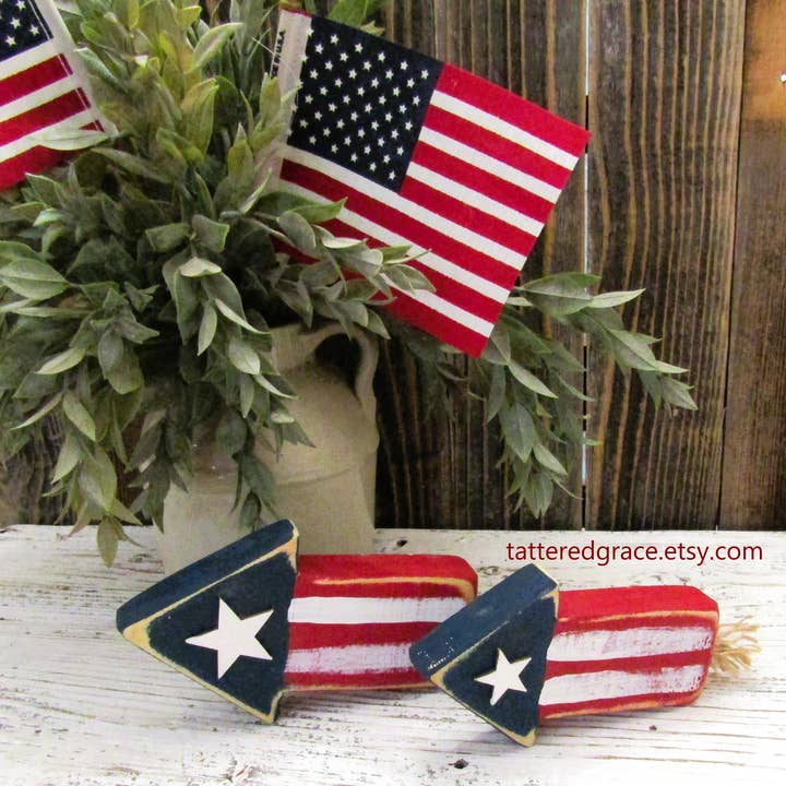 Patriotic Wooden Arrow Set of 2 , Americana Decor for wholesale by Tattered Grace