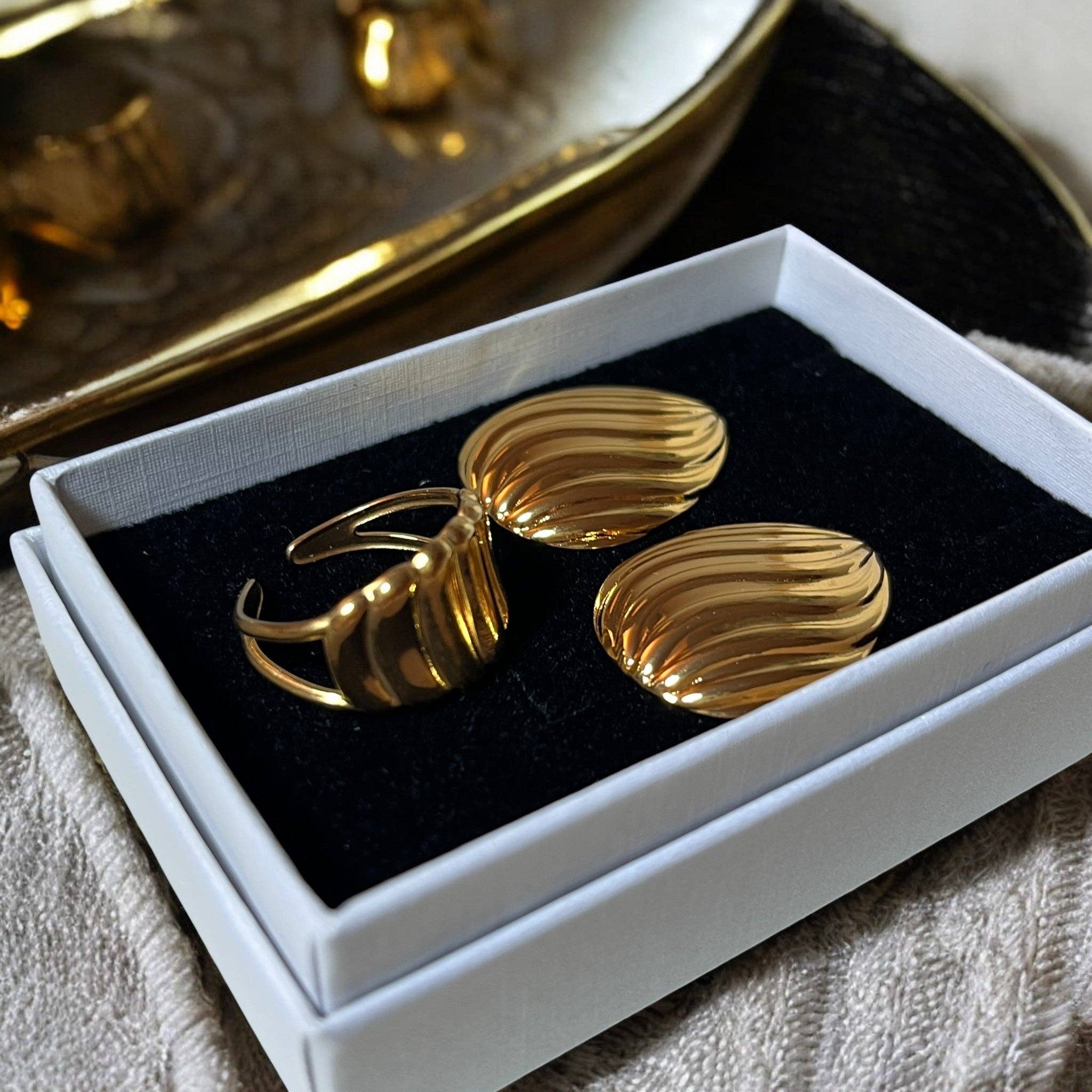 TOURMALYN - Wholesale Jewelry Set - GIFT BOX - Costume jewelry set - ring and earrings - gold-plated steel5