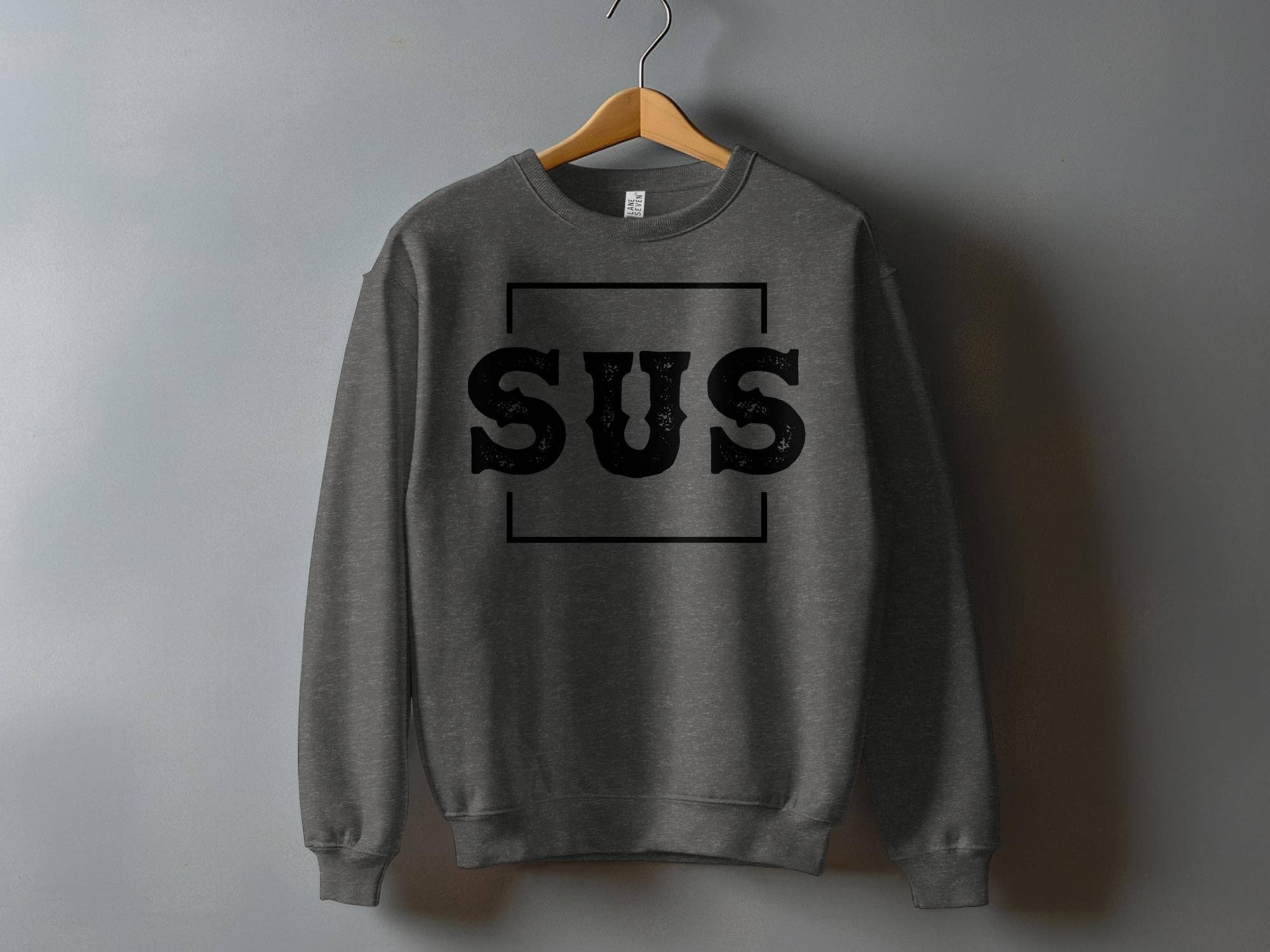 FreakyTeeFactory - Wholesale T-shirt met print - Dames - Trendy SUS graphic t-shirt in urban streetwearstijl, unisex casual top8