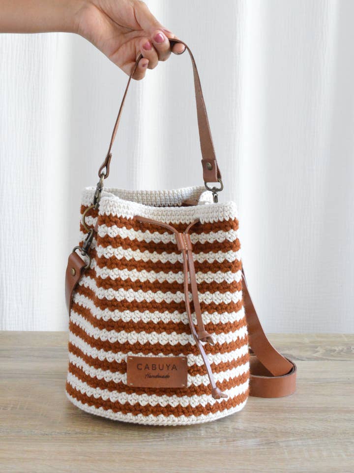 Shigra Bucket Bag Quito Coffee for wholesale by Cabuya Handmade