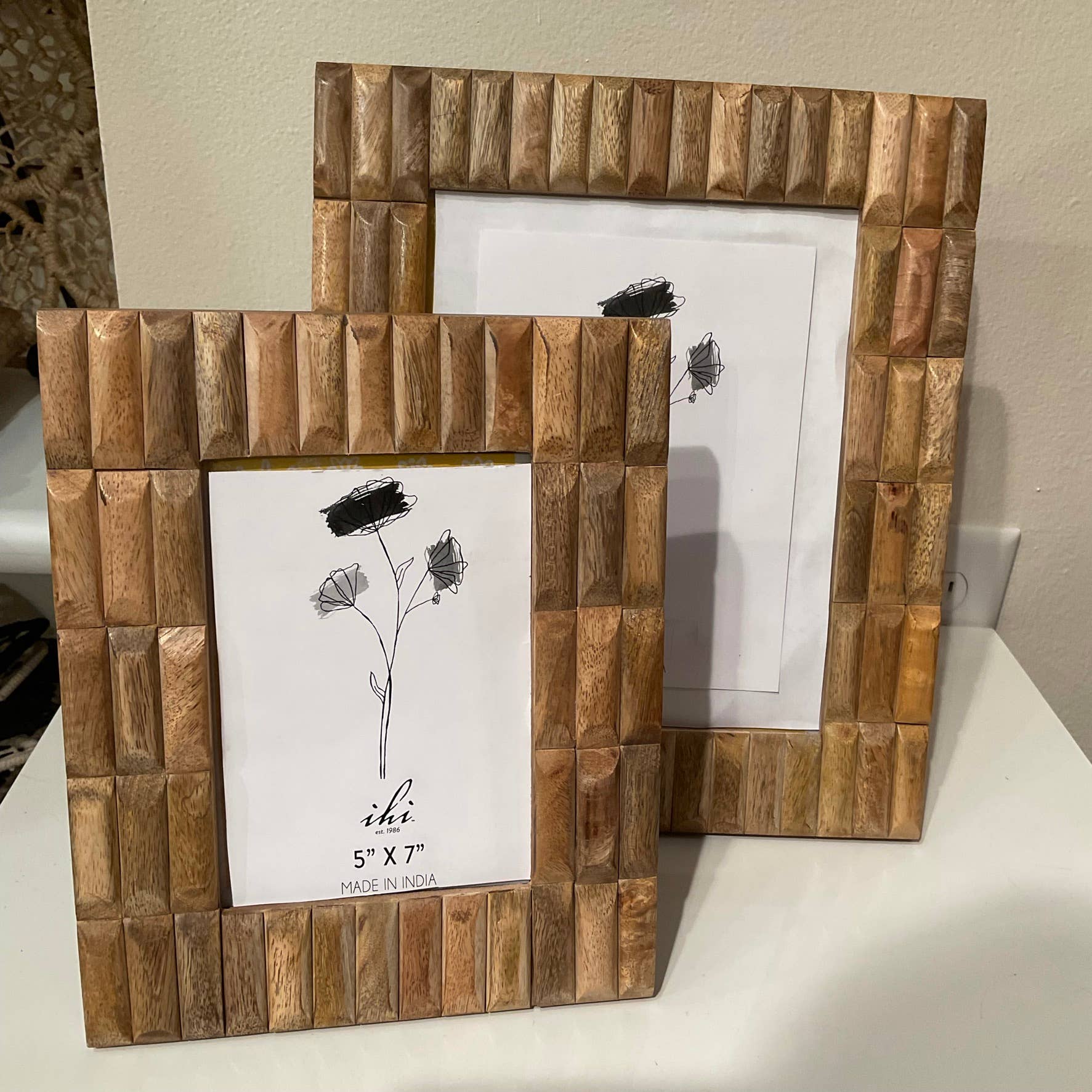 India Handicrafts Inc - Wholesale Picture Frame - Wooden Frame1