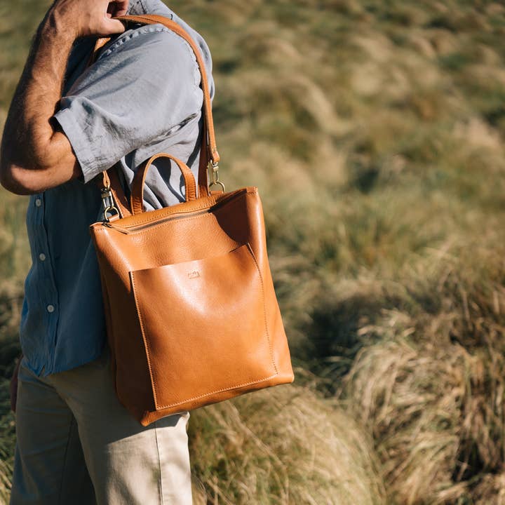 Casia Leather Bags - Wholesale Backpack - Unisex - Convertible Leather Backpack | Unisex Rucksack | Laptop Bag18