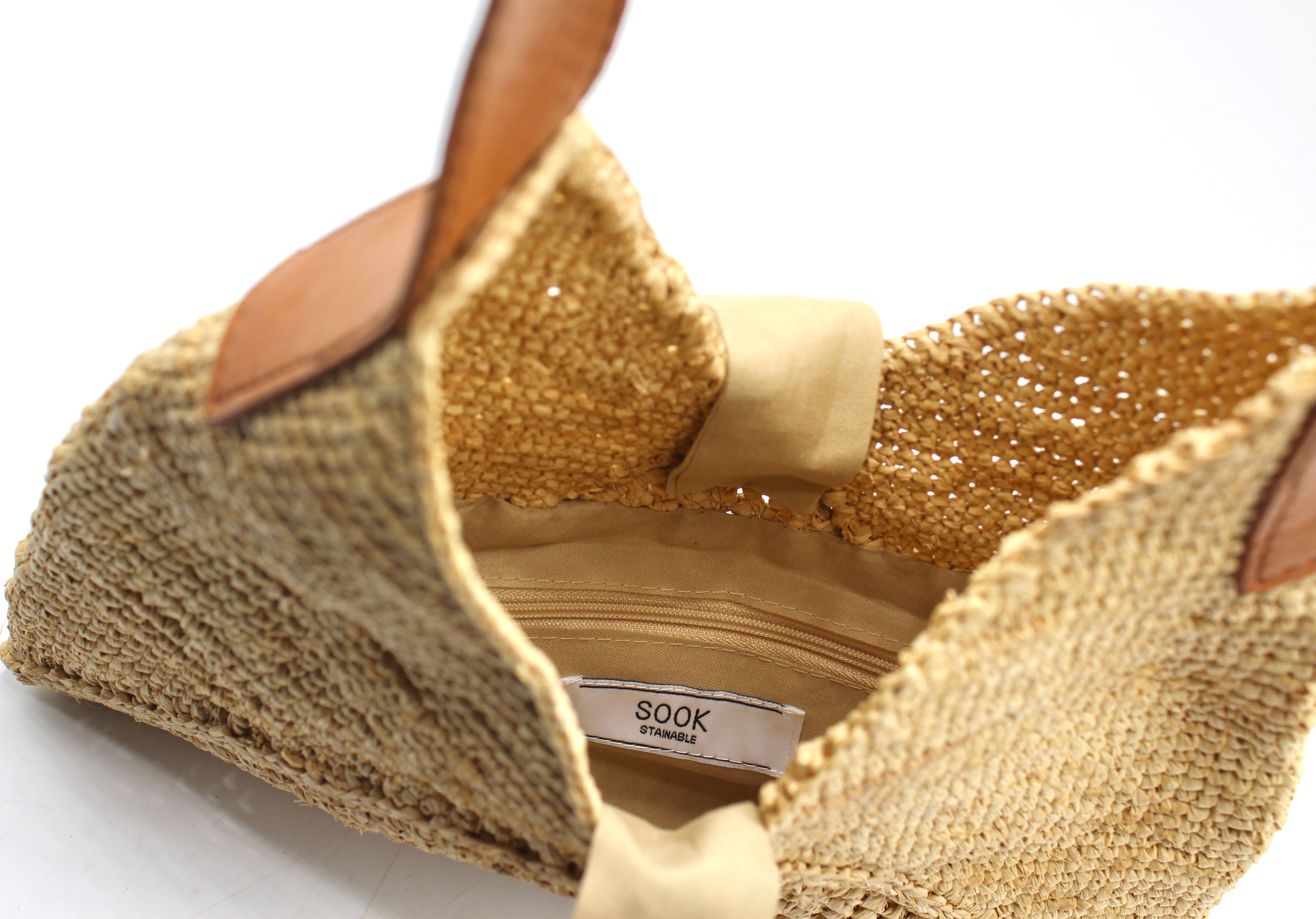 Sook Stainable - Wholesale Beach Bag - Vanda - Handmade Raffia Crochet V-cut Shoulder Bag M4