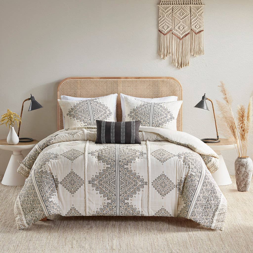 Olliix - Wholesale Bedding Set - 4 Piece Boho Printed Comforter/Duvet Cover Set, Beige/Ivory1