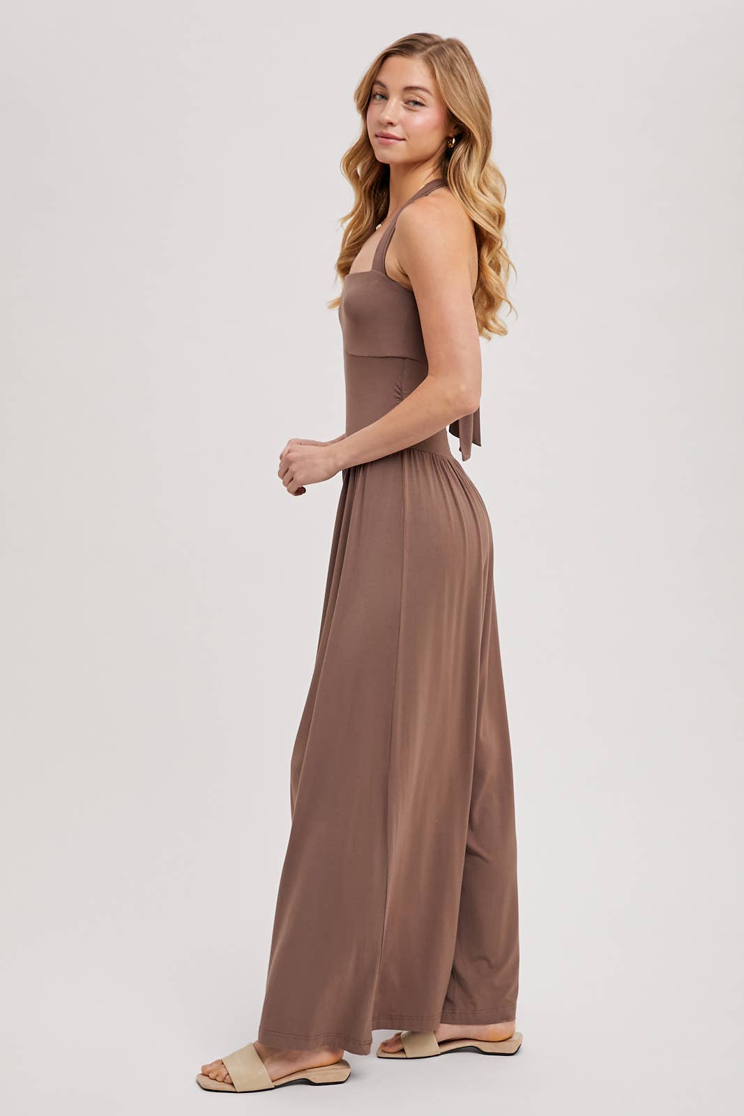 Bluivy – wholesale Jumpsuit – Women's – HALTER TIE-BACK CLOSURE SQUARE NECK WIDE LEG JUMPSUIT17