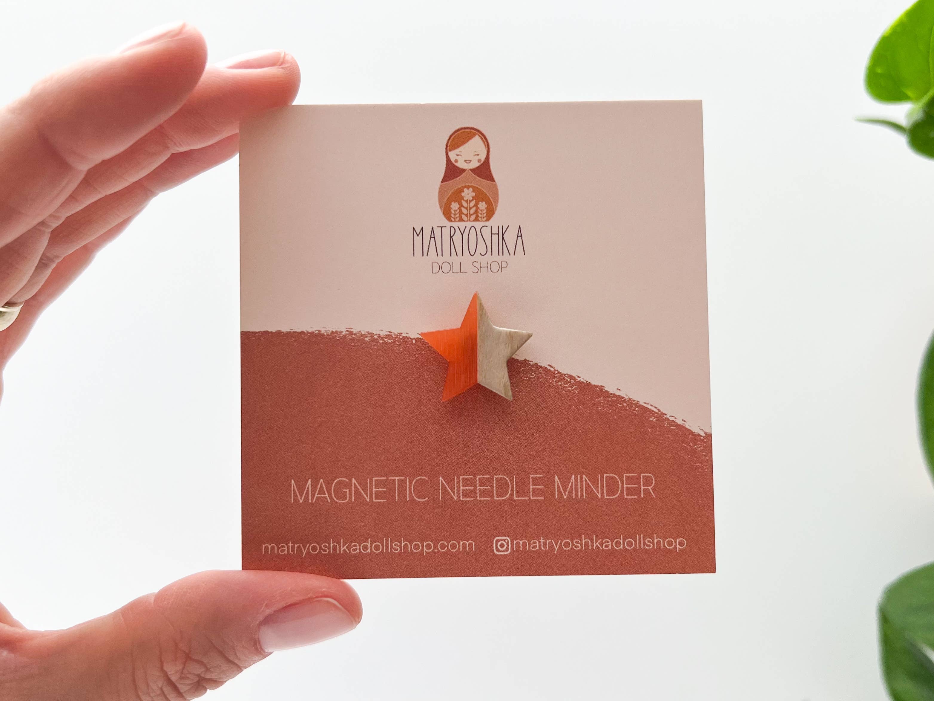 Matryoshka Doll Shop – wholesale Embroidery/cross-stitch supplies – Star magnetic needle minder, needle magnet, needle keeper4