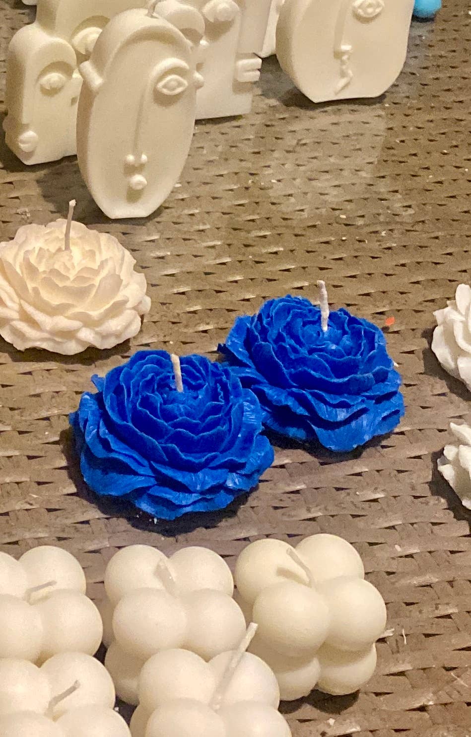 youngpee - Vente Bougies originales - Bougie pivoine, bougies fleurs, bougie rose, bougie de Noël11