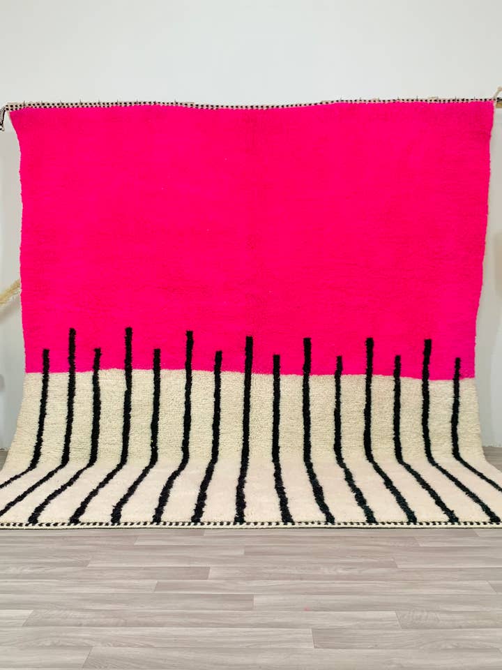 Tappeto berbero marocchino bianco e rosa, tappeto shag, tappeto grande. per la vendita all'ingrosso da parte di BerberNest