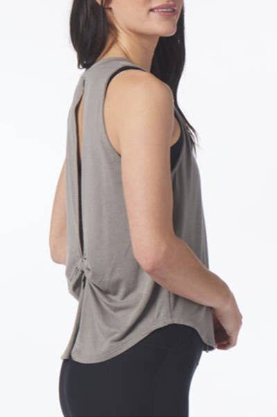 Rosa Clothing - Wholesale Tank Top - Women's - athletic workout tee Sports top Split Back Muscle Tank4