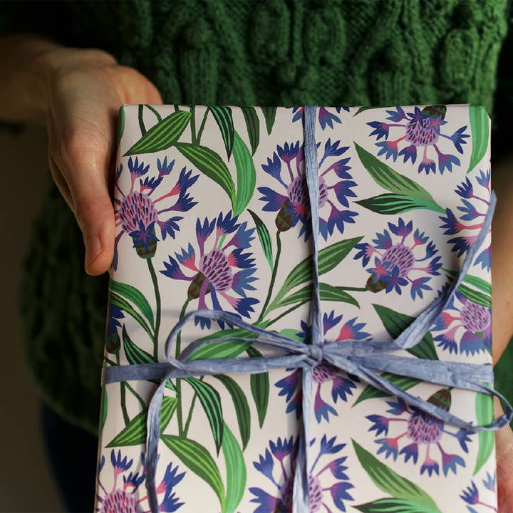 Brie Harrison Ltd – wholesale Flat wrap – Cornflower Gift Wrap 2